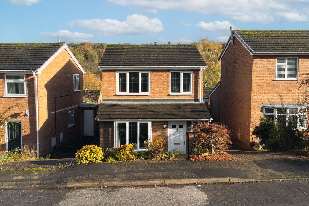 Property photo 1 of 27