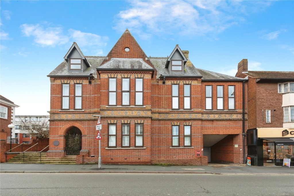 Property photo 1 of 14 Picture No. 12