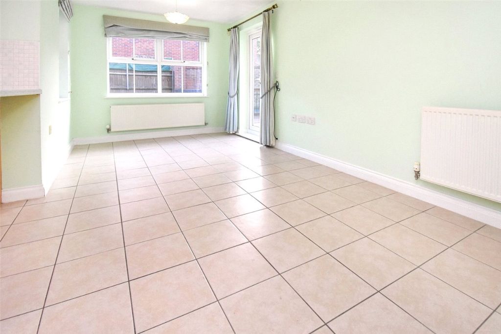 Property photo 3 of 22 Picture No. 07