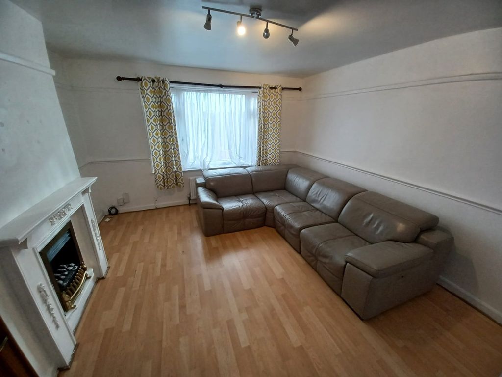 Property photo 3 of 20 Picture No. 08