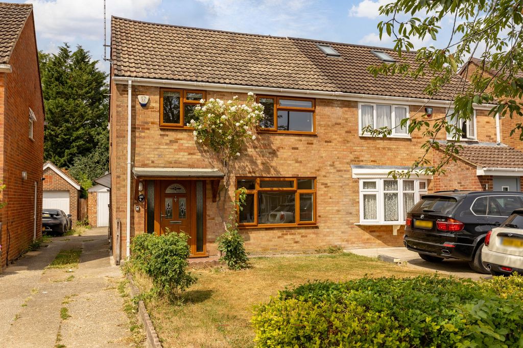Property photo 1 of 27