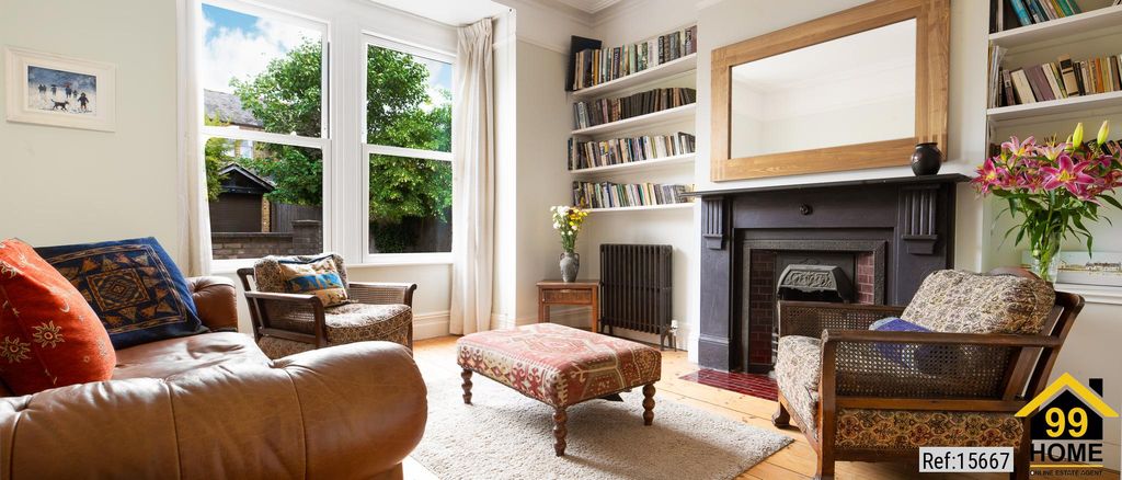 Property photo 3 of 17 Photo 2