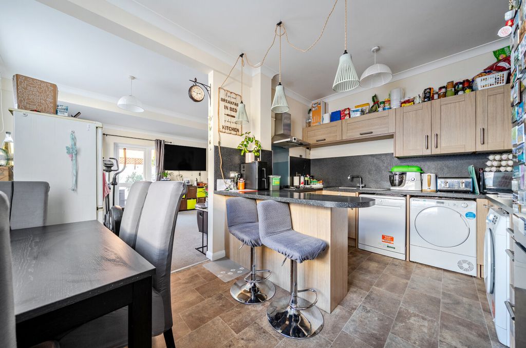 Property photo 3 of 8 1404216-3-697A3cc...