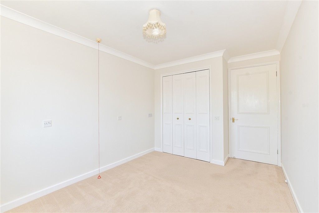 Property photo 1 of 9 Bedroom 2