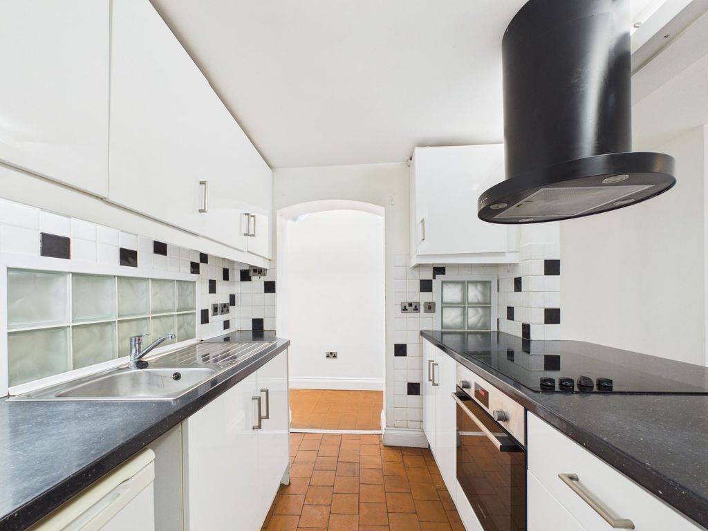 Property photo 2 of 16