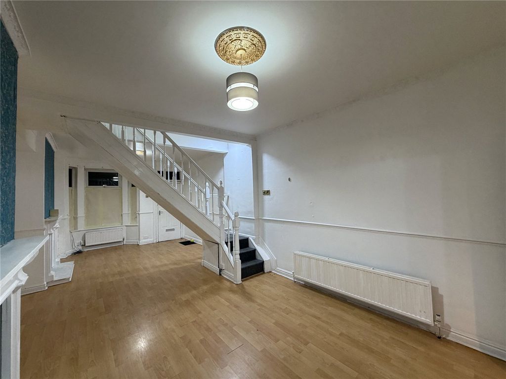 Property photo 2 of 12 Picture No. 25