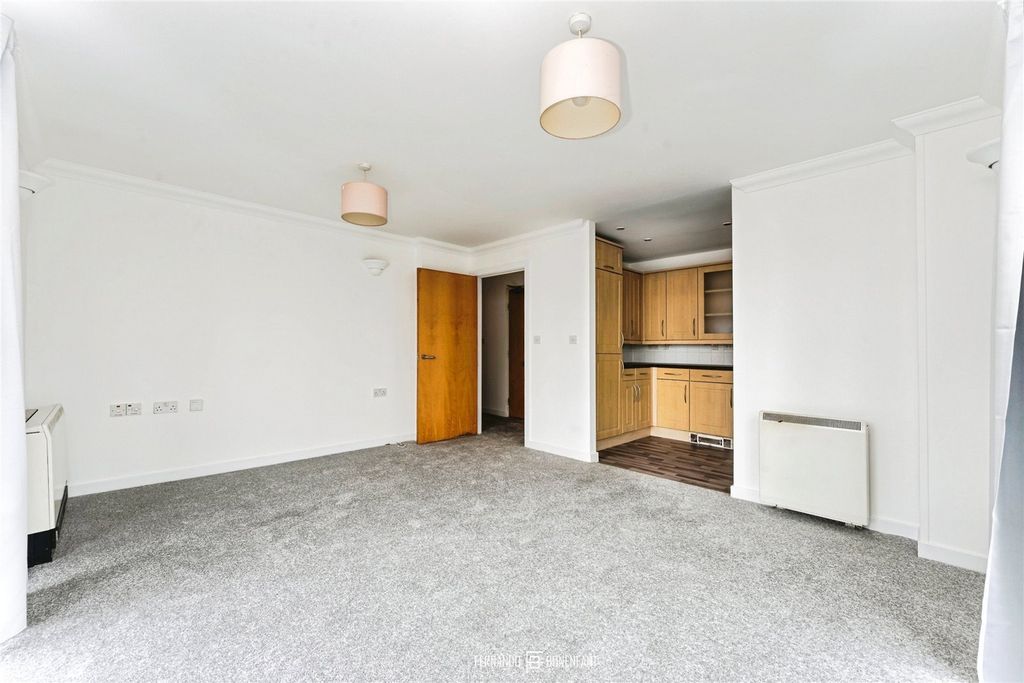 Property photo 3 of 15 Bedroom