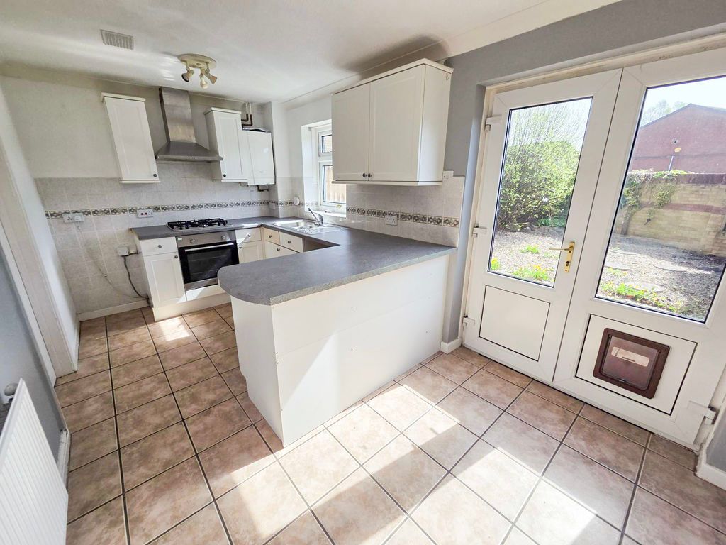 Additional image 4 of 2 bed semi-detached house to rentHeol Erw Y Rhos, Pontypandy CF83