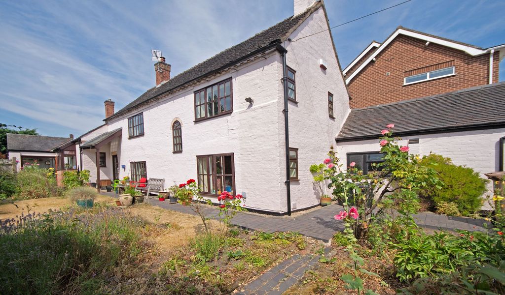 Property photo 3 of 40