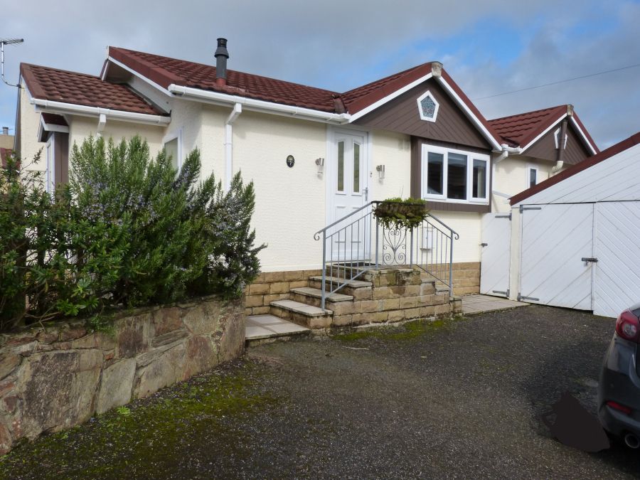 Property photo 1 of 21 The Park Home