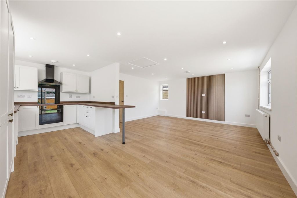 Property photo 2 of 19 Ba-12.Jpg