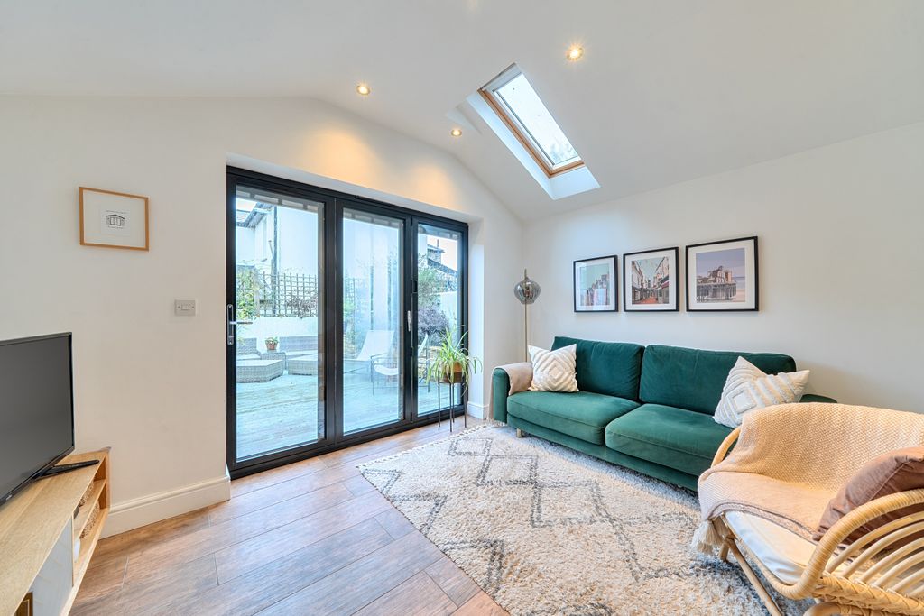 Property photo 2 of 17 Picture No. 07