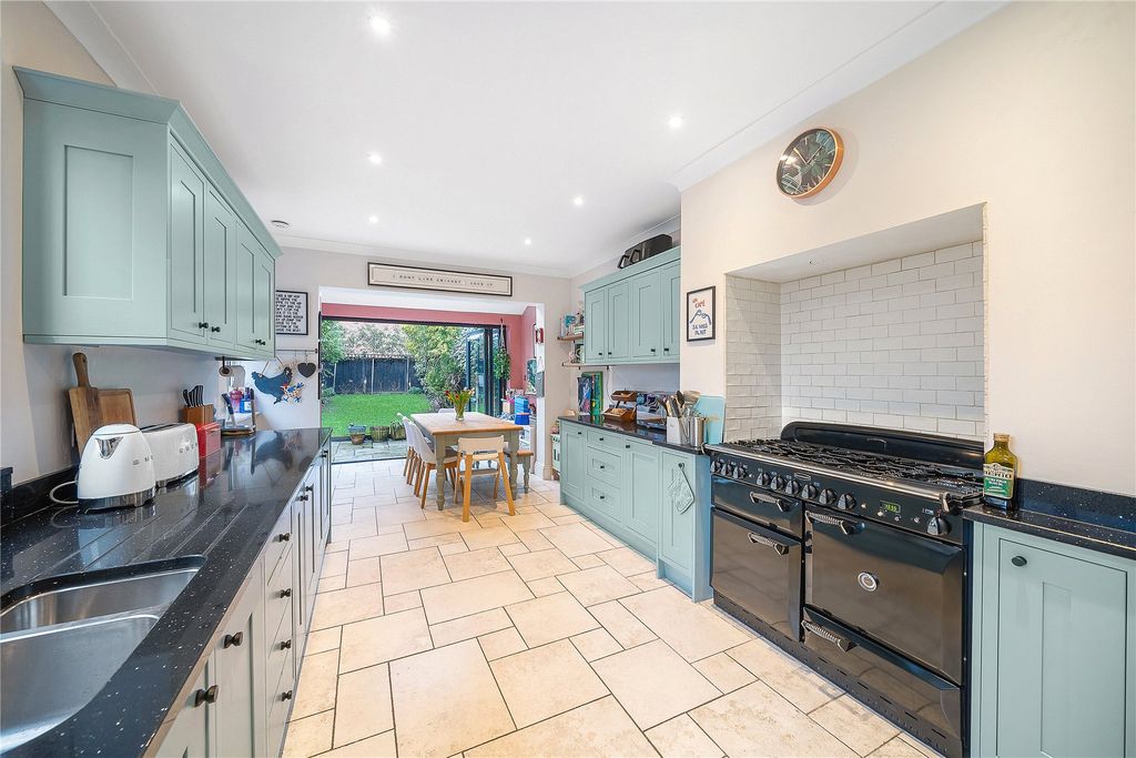 Property photo 3 of 11 Picture No. 05