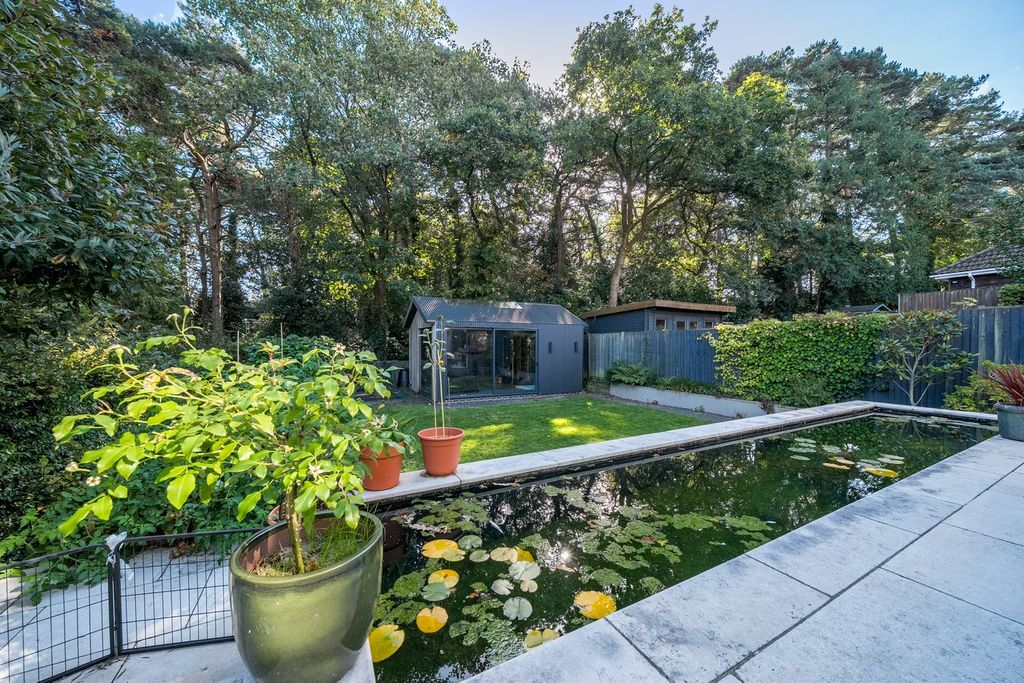 Property photo 3 of 25