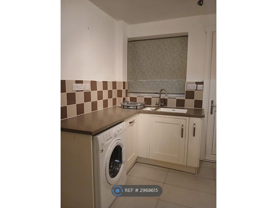 Property photo 2 of 26