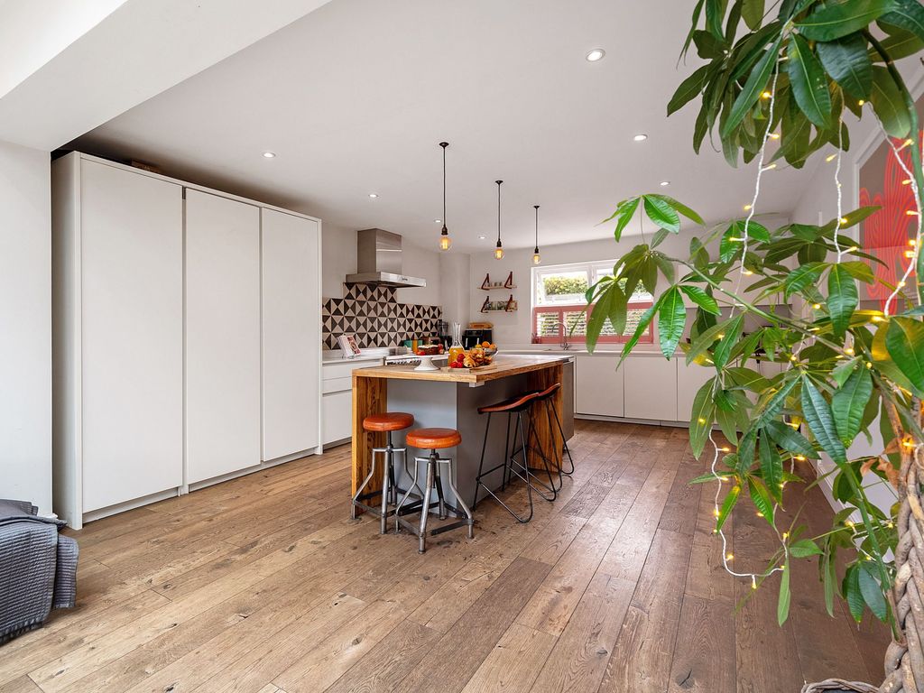 Property photo 3 of 26 Open Plan Kitchen