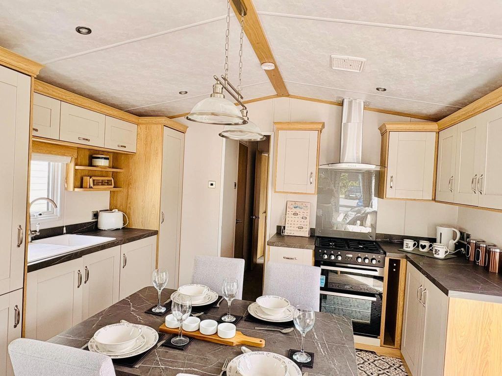 Property photo 1 of 8 Carnaby Highgrove 2022 Car0057132 149088582.Jpeg