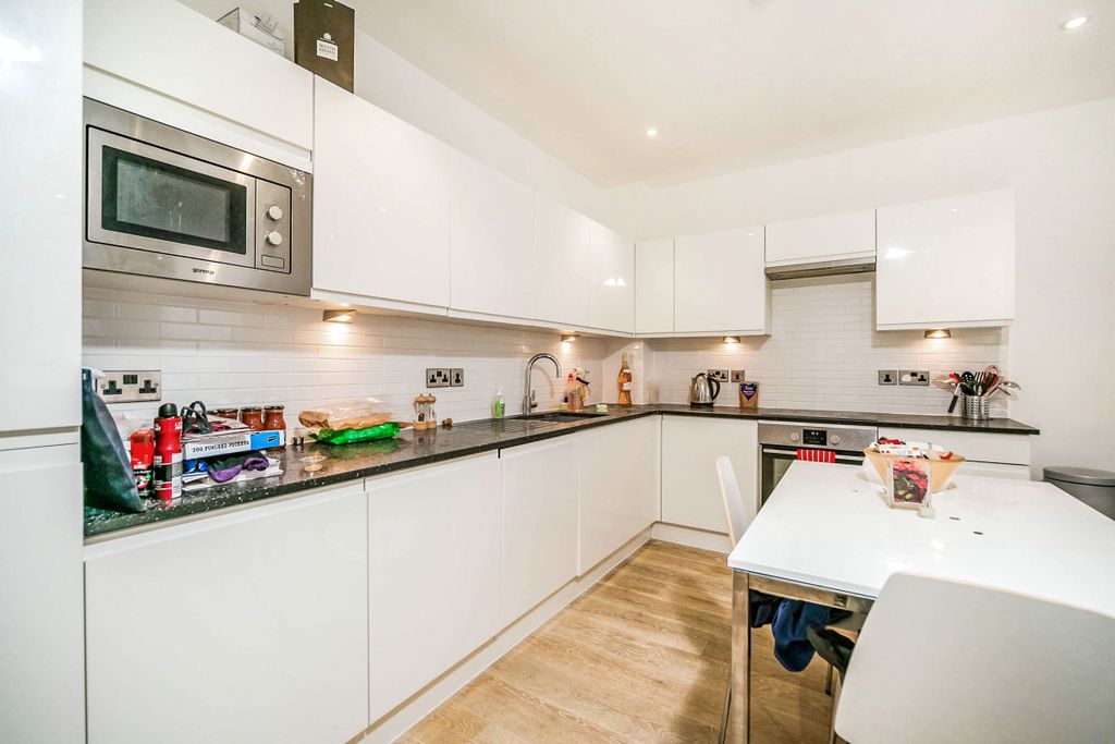 Property photo 3 of 9 Cad03d89-3E51-4647-A