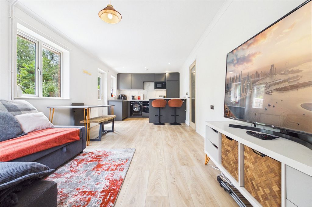 Property photo 2 of 21 Open Plan Living