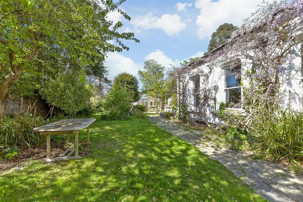 Property photo 3 of 17 Side Garden