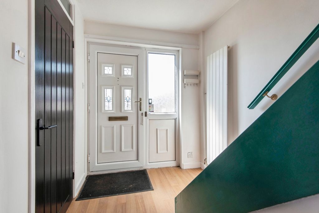 Property photo 2 of 16 Pbox-Img.Jpg