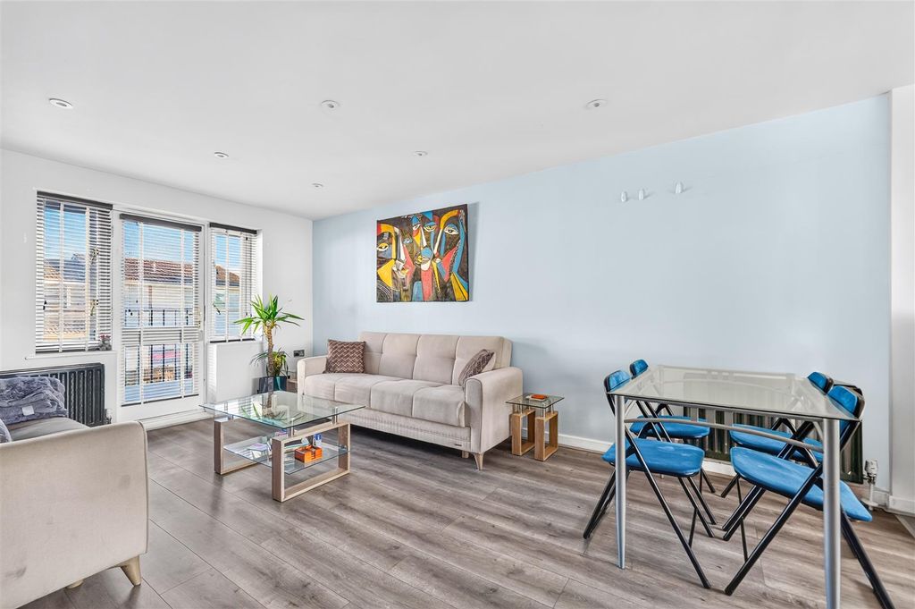 Property photo 3 of 15 14.Jpg