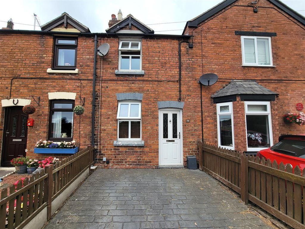 Property photo 1 of 16 Front