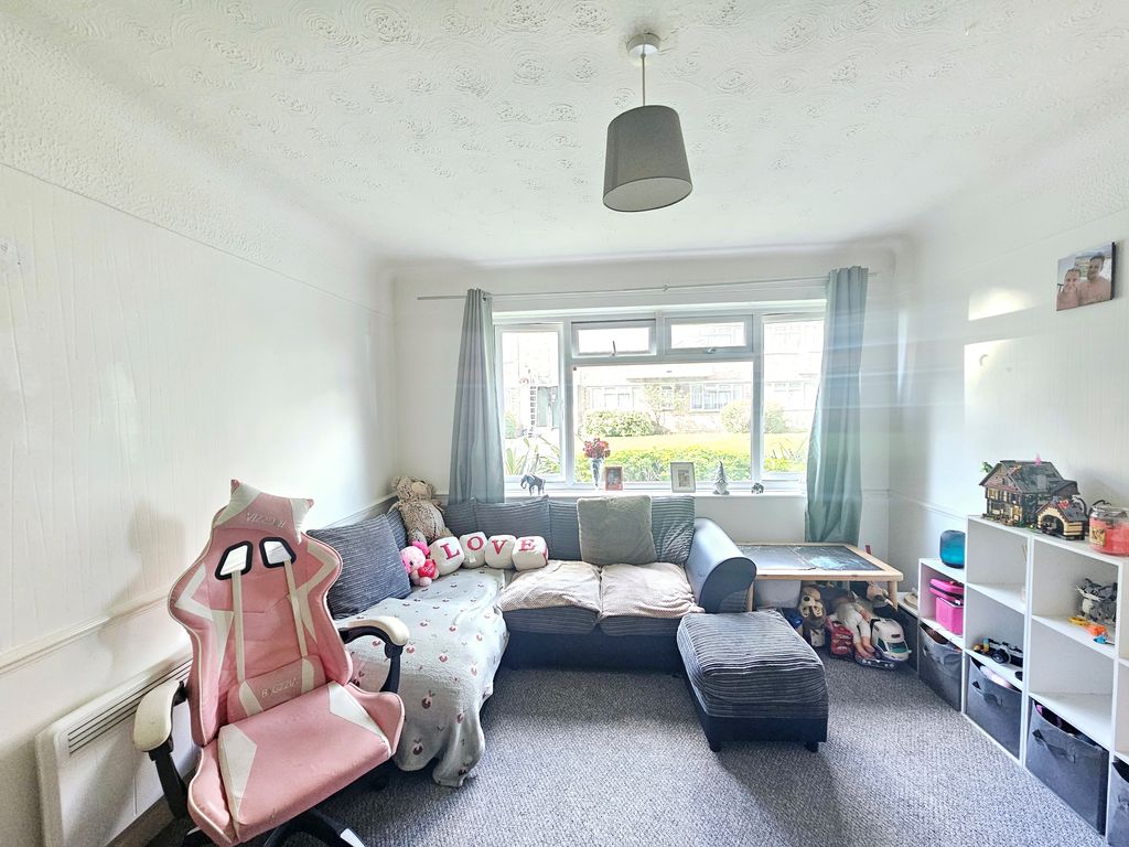 Property photo 1 of 5 Image