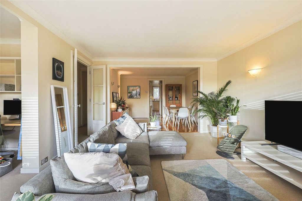 Property photo 2 of 16 Reception Room