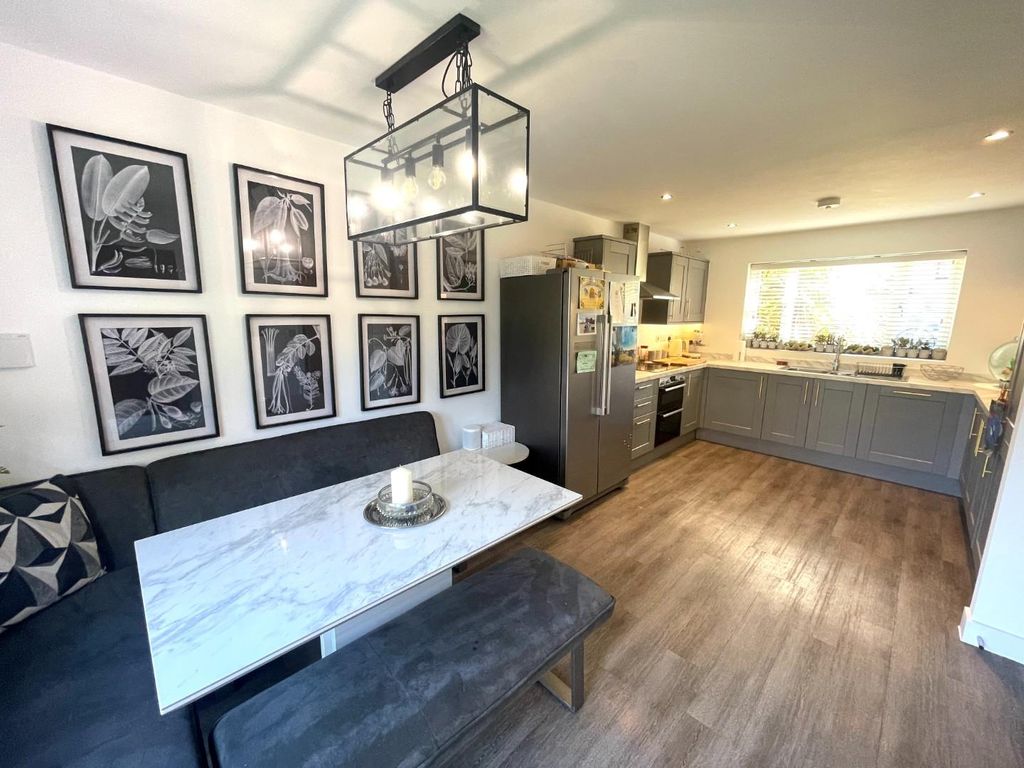 Property photo 3 of 16 Kitchen:Diner.Jpg