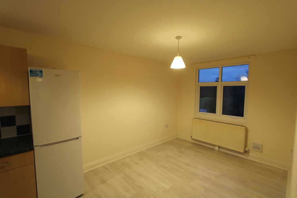 Property photo 3 of 7 Img_1924