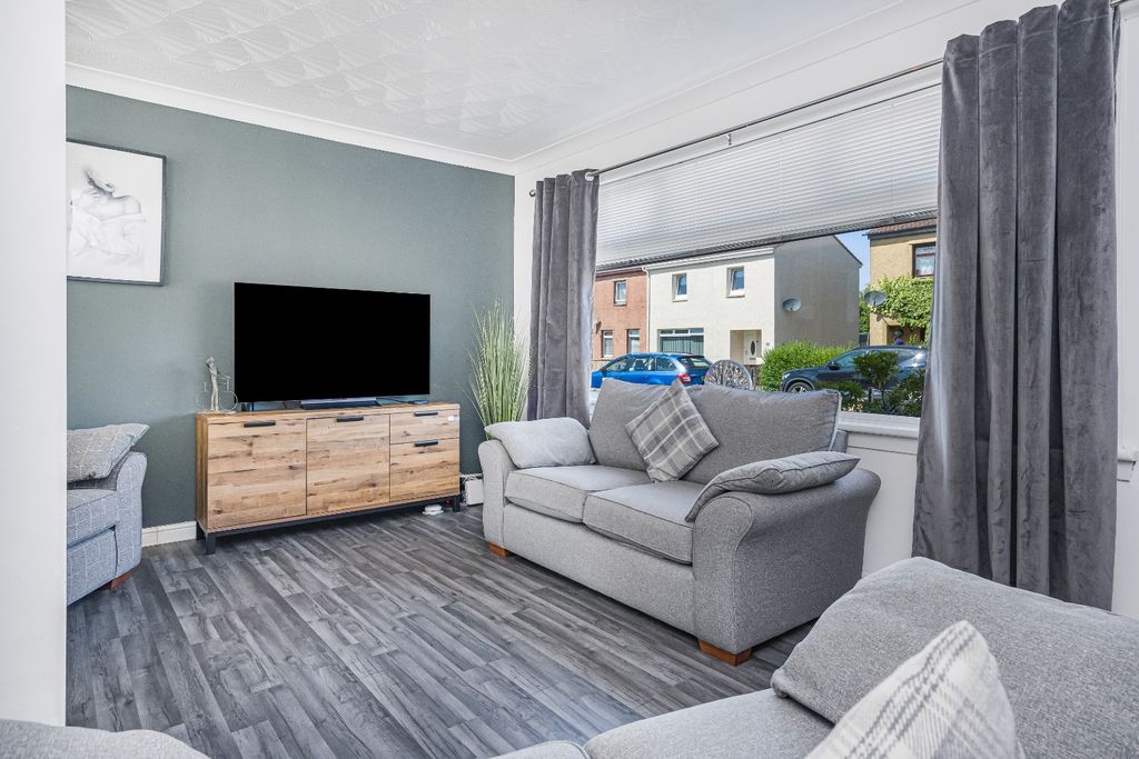 Property photo 2 of 34 5325796