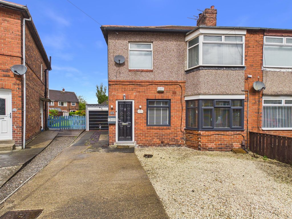 Property photo 1 of 13 External