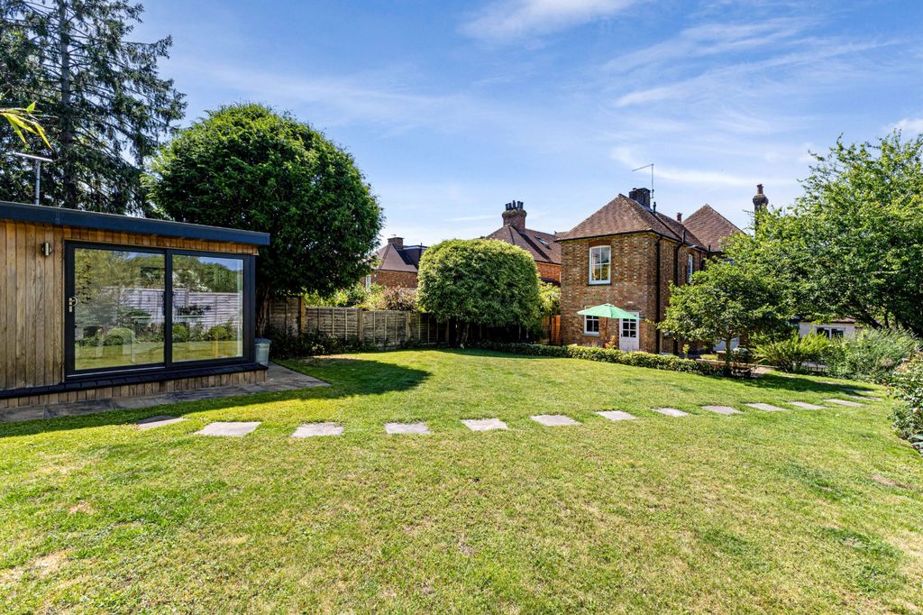 Property photo 2 of 17 Picture No. 19