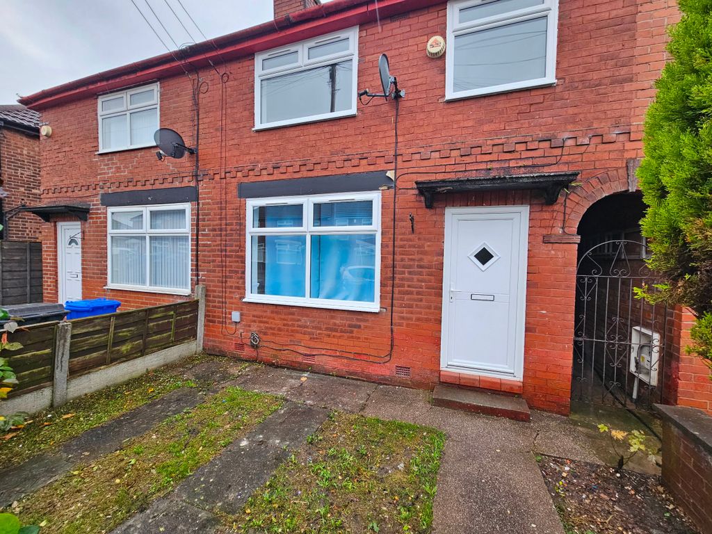 Property photo 1 of 17