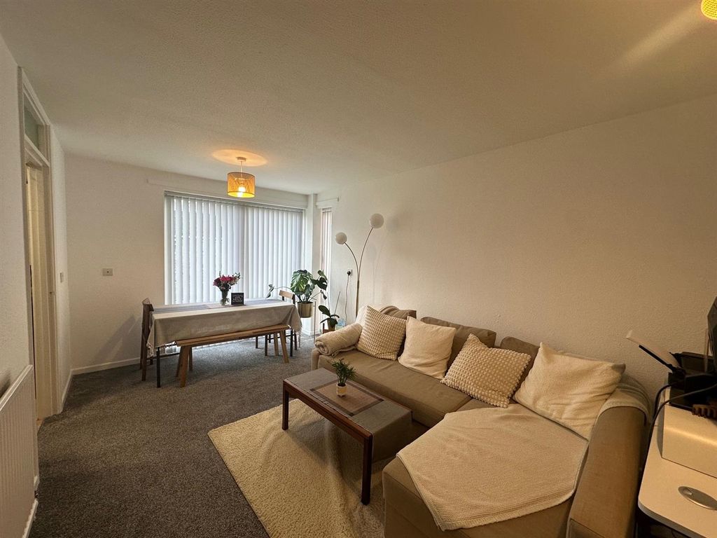 Property photo 3 of 6 3.Jpg
