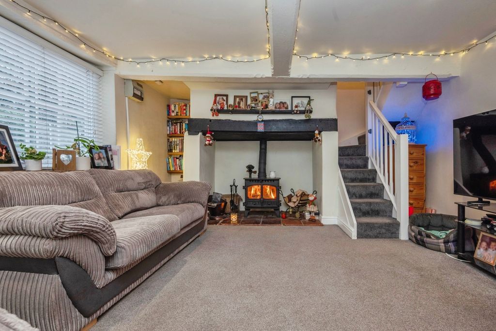 Property photo 3 of 13 Pbox-Img.Jpg