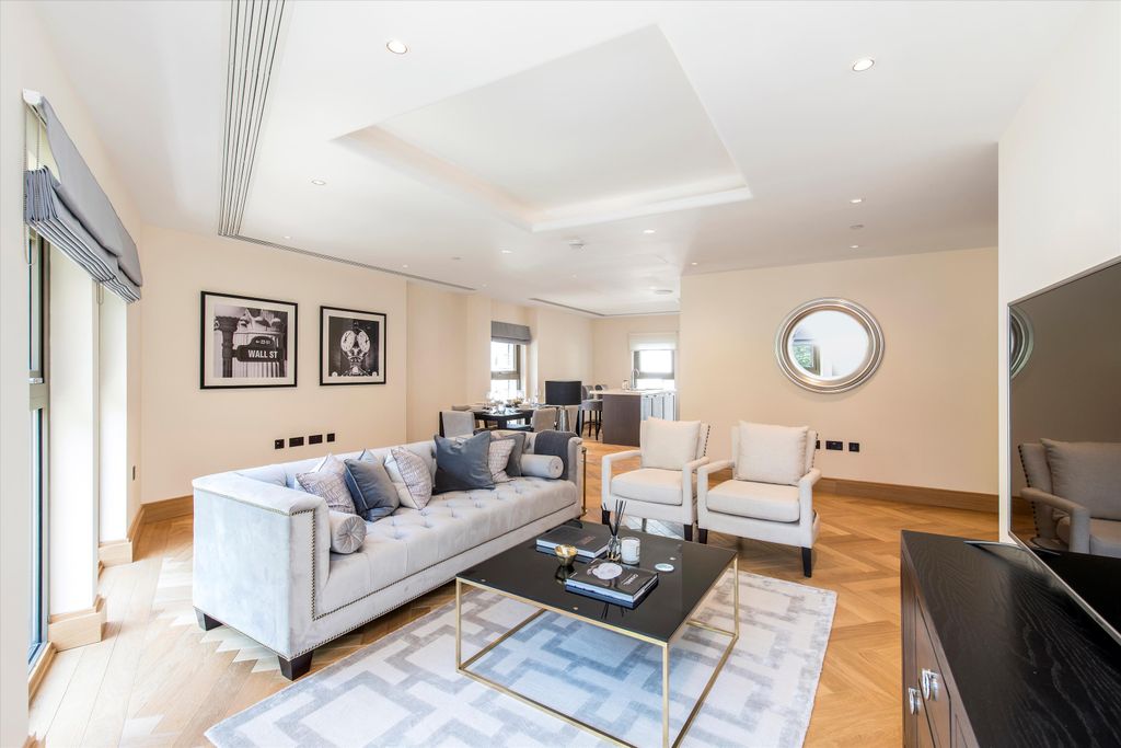 Property photo 1 of 11 Image