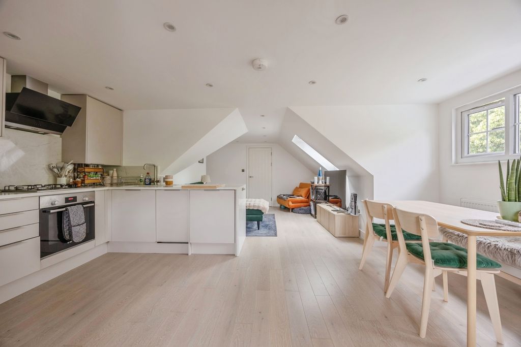 Property photo 1 of 20 Pbox-Img.Jpg