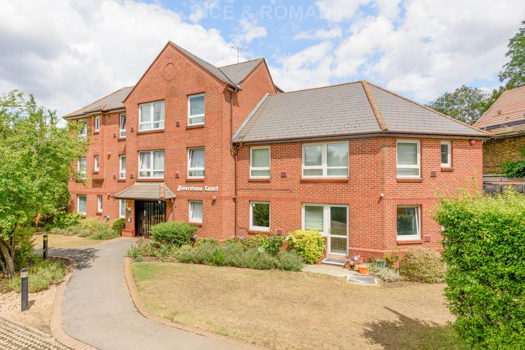 Property photo 1 of 9