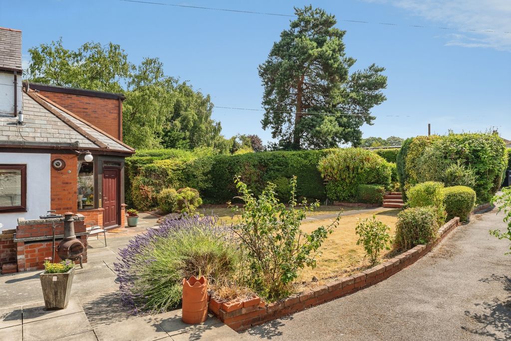 Property photo 3 of 34 Pbox-Img.Jpg