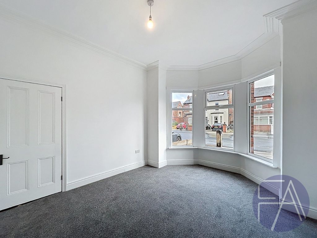 Property photo 3 of 14 4902134