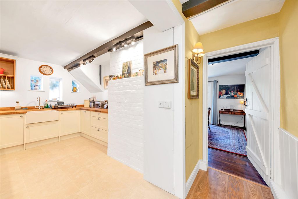 Property photo 3 of 16 Image