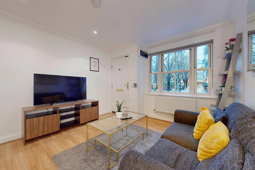 Property photo 3 of 18