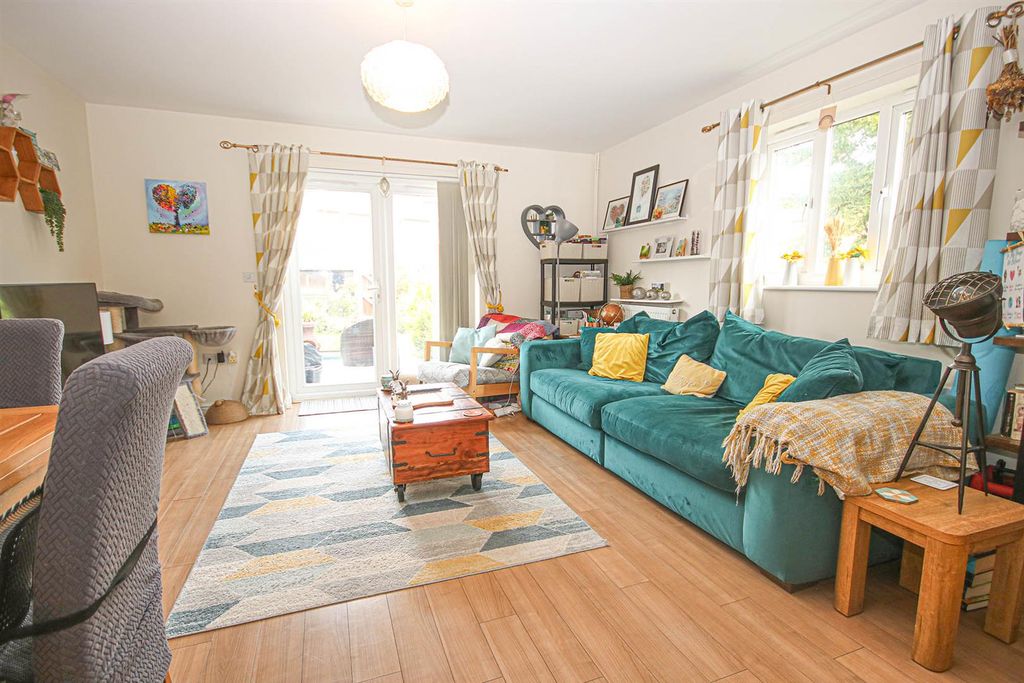 Property photo 2 of 14 Lr2.Jpg