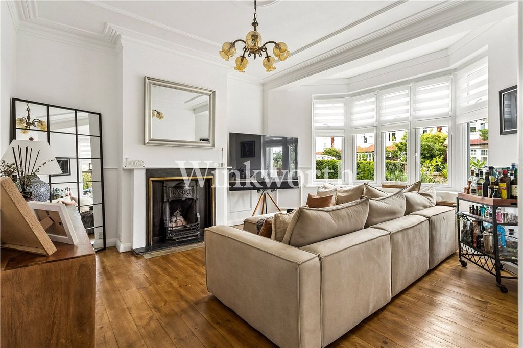 Property photo 1 of 16 Picture No. 02
