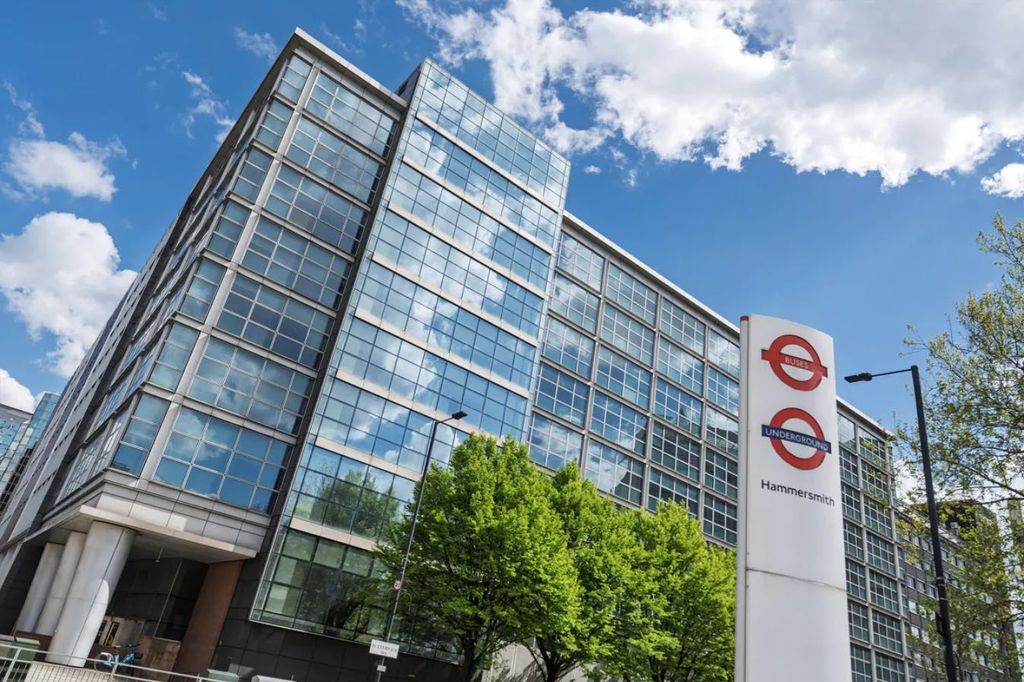 Property photo 3 of 5 255 Hammermsith Outside.Png