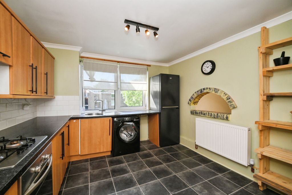Property photo 3 of 13