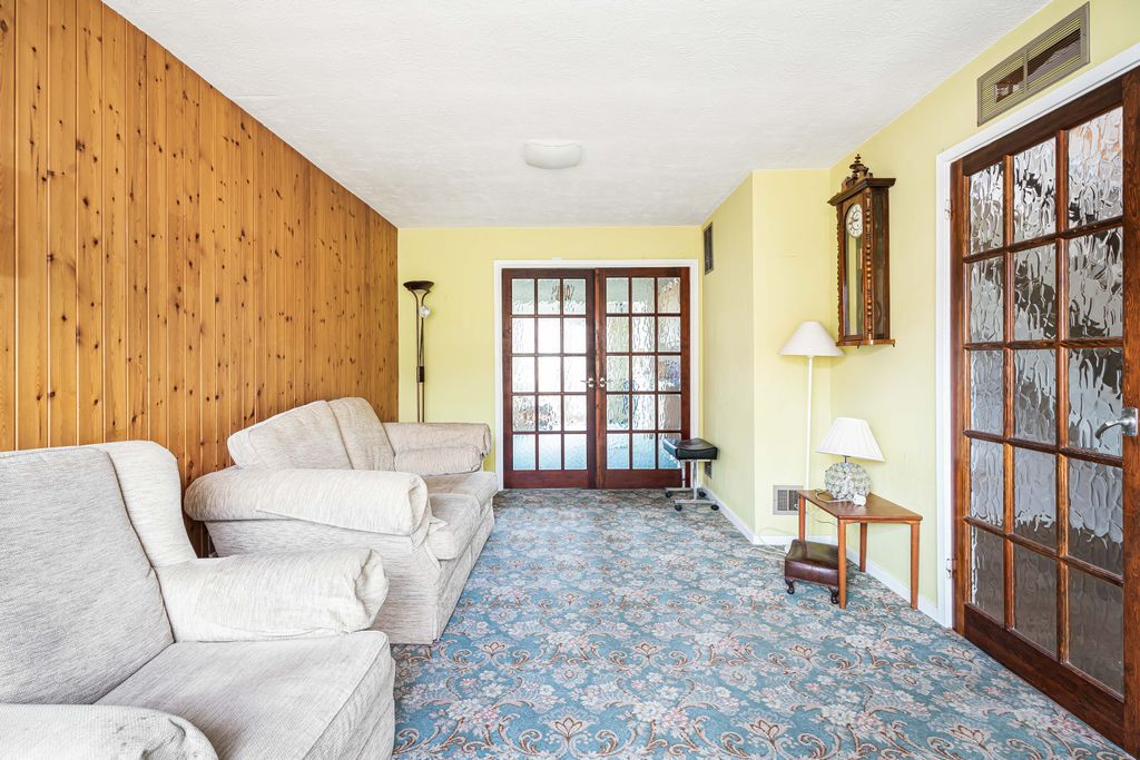 Property photo 2 of 15 Living Room