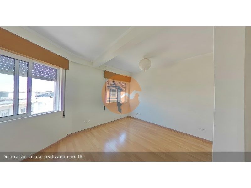 Property photo 2 of 41